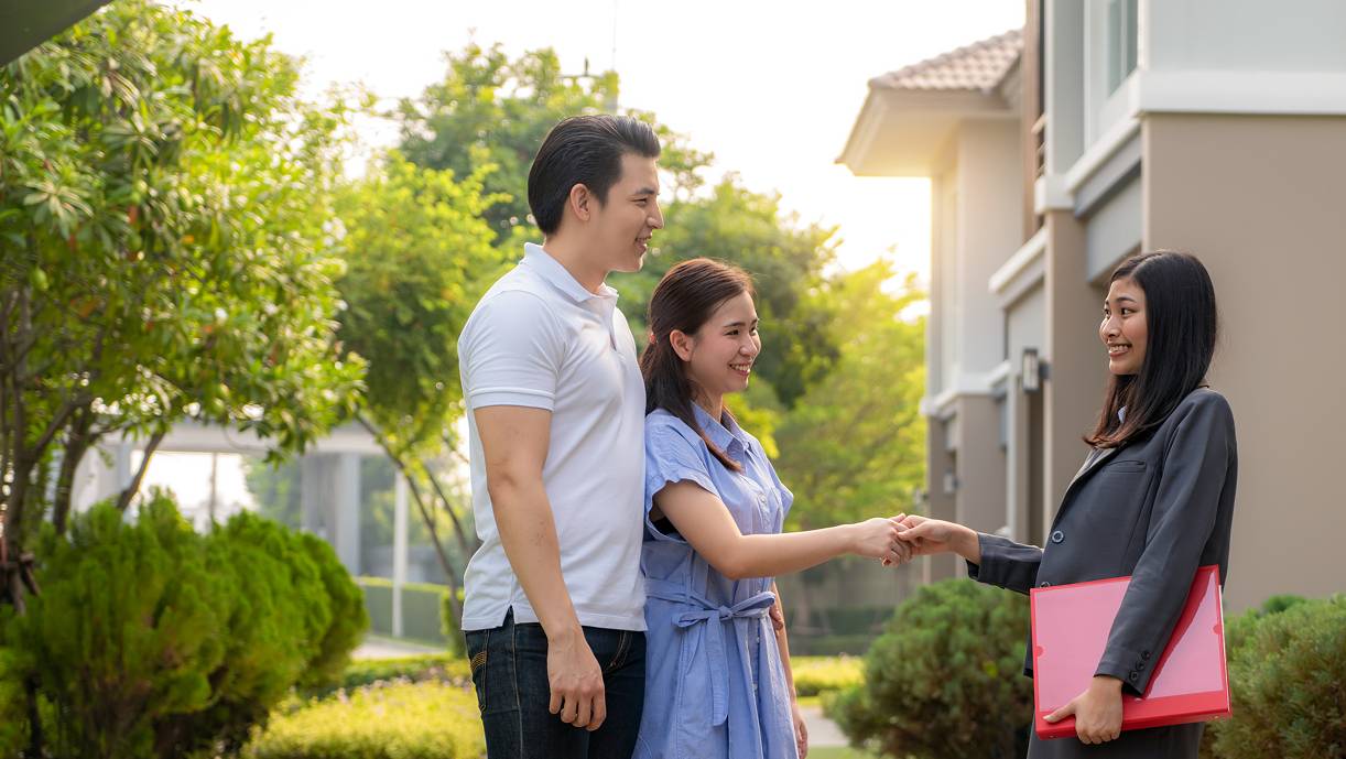 	Quý khách muốn là khách hàng đầu tiên ?